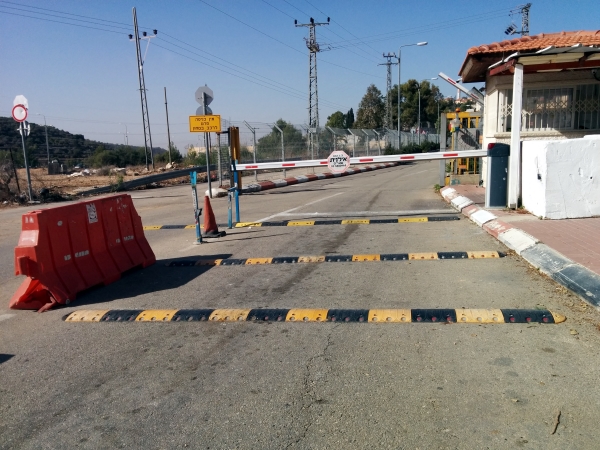 Checkpoint settlement Beit Horon