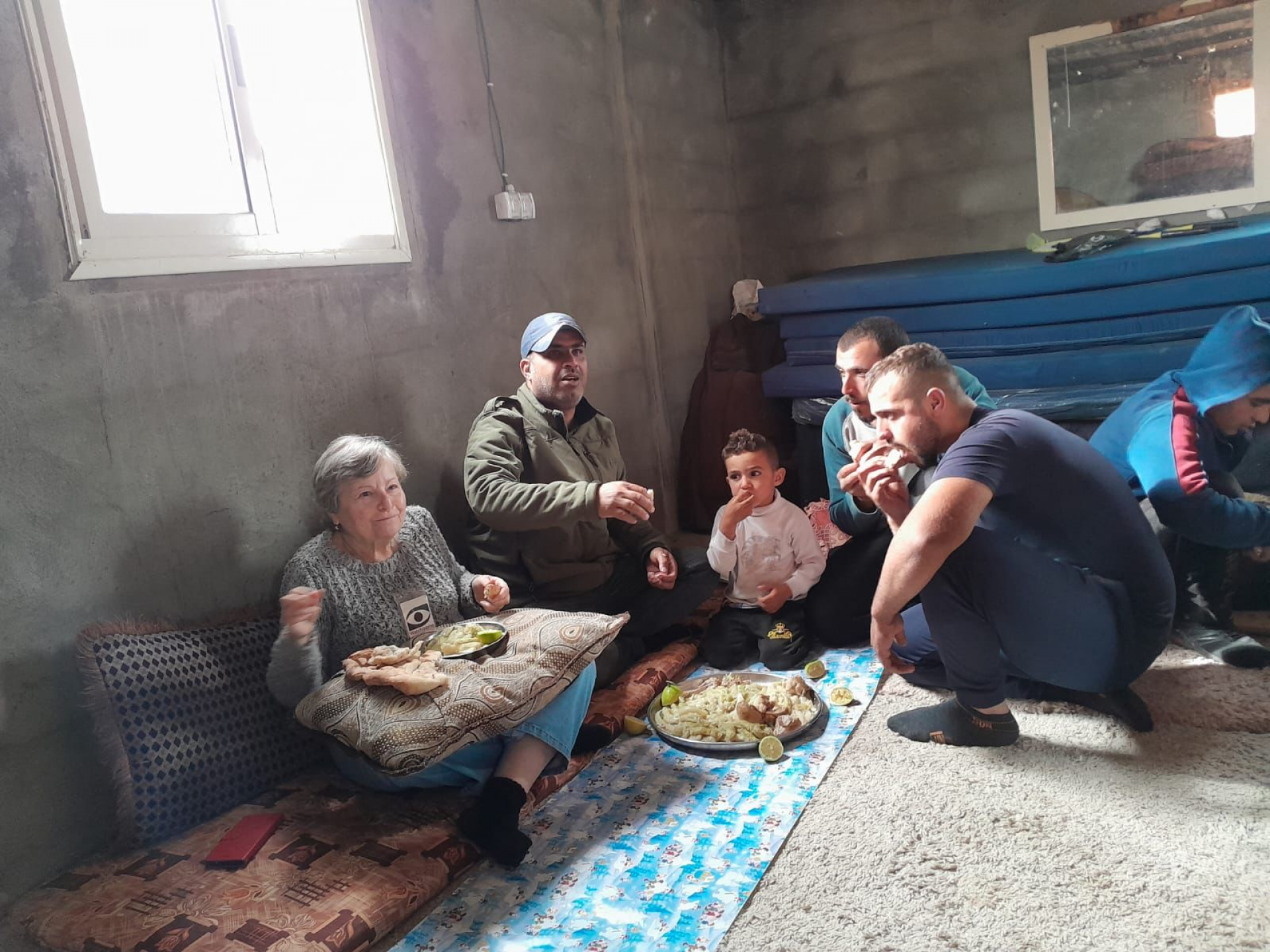 שעב אל-בוטום - ארוחת צהריים עם משפחתה של לילה ג'אברין