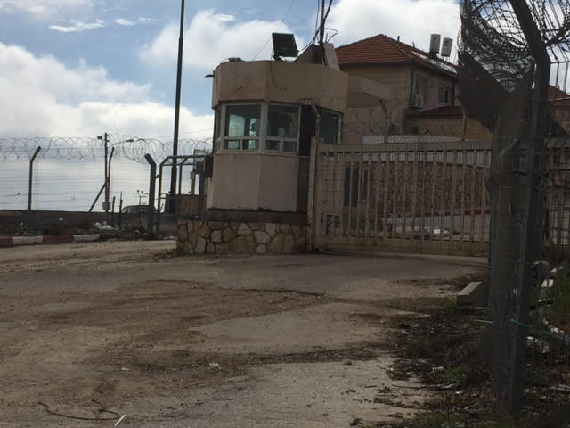 The gate between Hebron and Kiryat Arba photographed from area H1