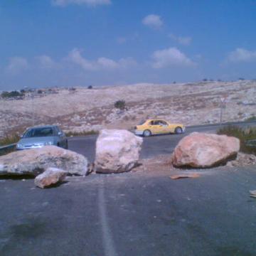 A cutoff of 3 Palestinian villages from Alfe Menashe 07.10.07