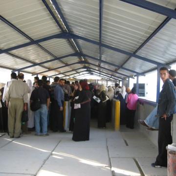 Huwwara checkpoint 2004