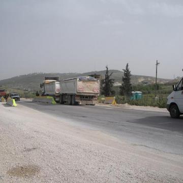 Deir Sharaf/Haviot checkpoint 14.04.09