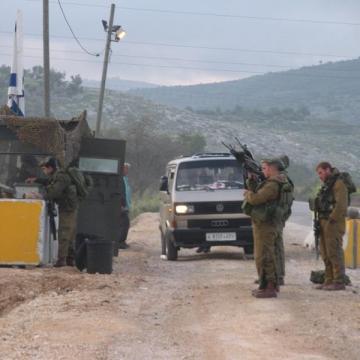 Deir Sharaf/Haviot checkpoint 31.03.09