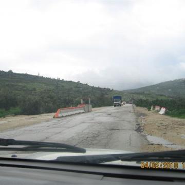 Deir Sharaf/Haviot checkpoint 04.02.10