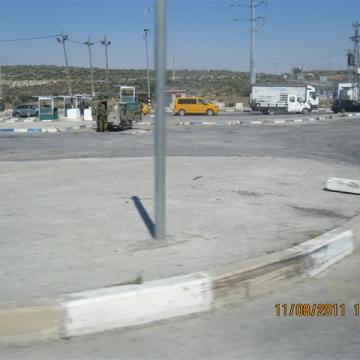 The checkpoint at Zaarta/Tapuach