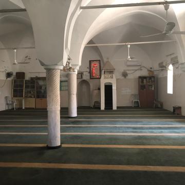 מסגד לא עתיק באזור העיר העתיקה