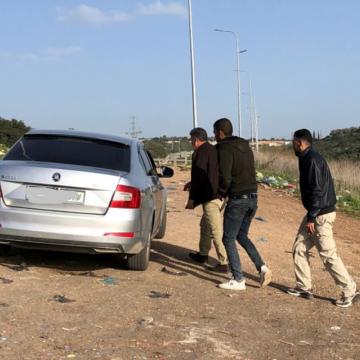 Workers from the West Bank return home