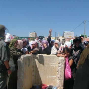נשים מסורבות מעבר לתפילות באל אקצא, רמדאן 2009