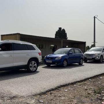 Convoy at the Tura-Shaked checkpoint