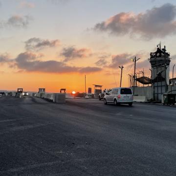 Yabed-Dotan Checkpoint. Sunrise