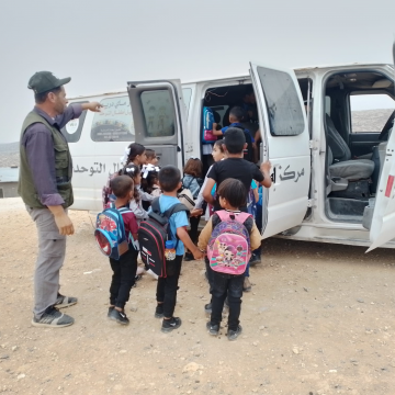 א-תוואני - נאסר מסיע ילדים מכפרים שכנים לבית הספר