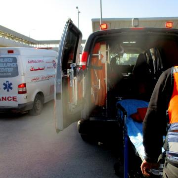 Qalandiya:  ambulance back-to-back procedure 