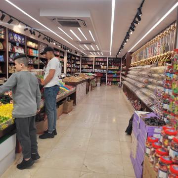 ירושלים: ברחוב אל וואד הגיא החנויות פתוחות   
